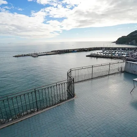 Casa Panoramica Con Terrazzo