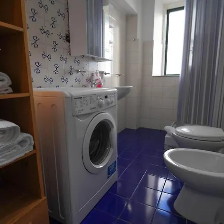 Casa Panoramica Con Terrazzo Lägenhet