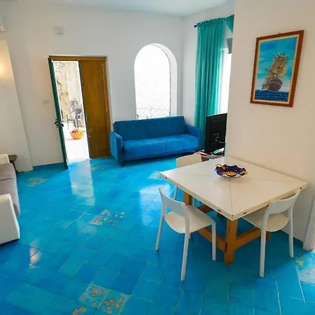 Casa Panoramica Con Terrazzo Lägenhet Cetara