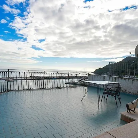 Casa Panoramica Con Terrazzo